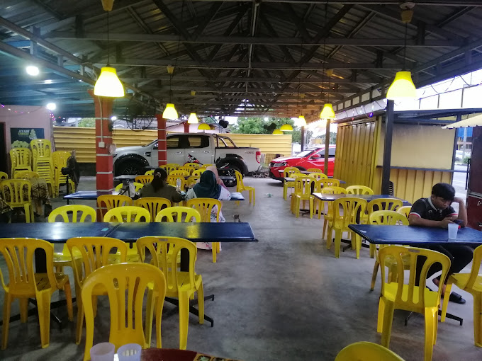 Makan Tengahari di Kota Bharu