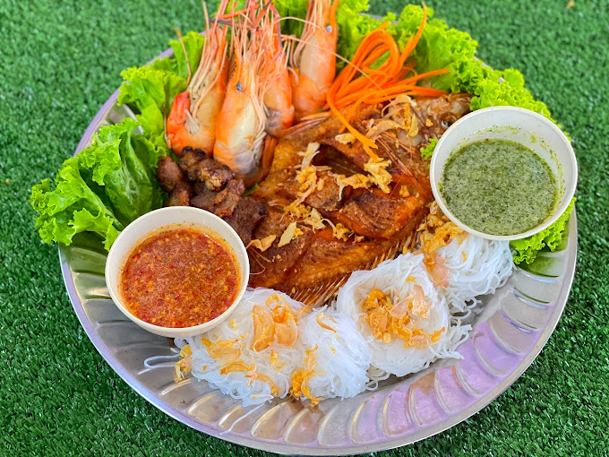 Makan Tengahari di Pasir Mas