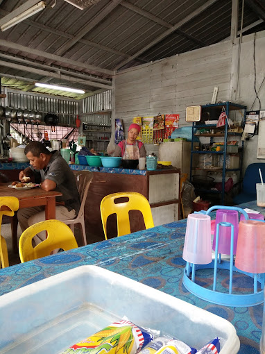 Makan Tengahari di Machang