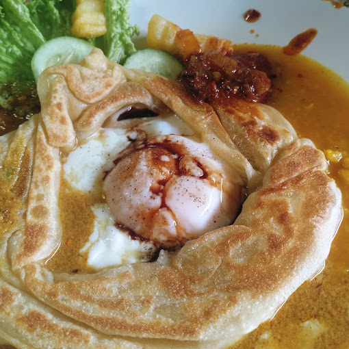 Makan Tengahari di Gua Musang