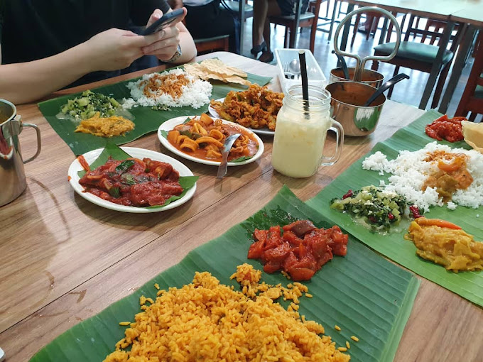 Makan Malam di Bayan Baru