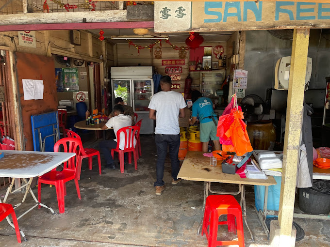 Makan Tengahari di Kuala Krau