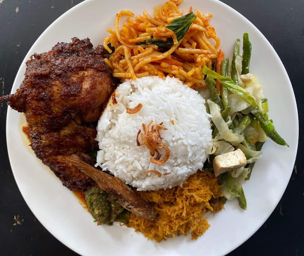 Makan Tengahari di Wangsa Maju