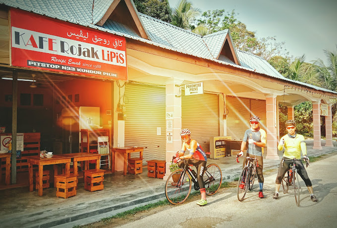 Makan Tengahari di Rembau