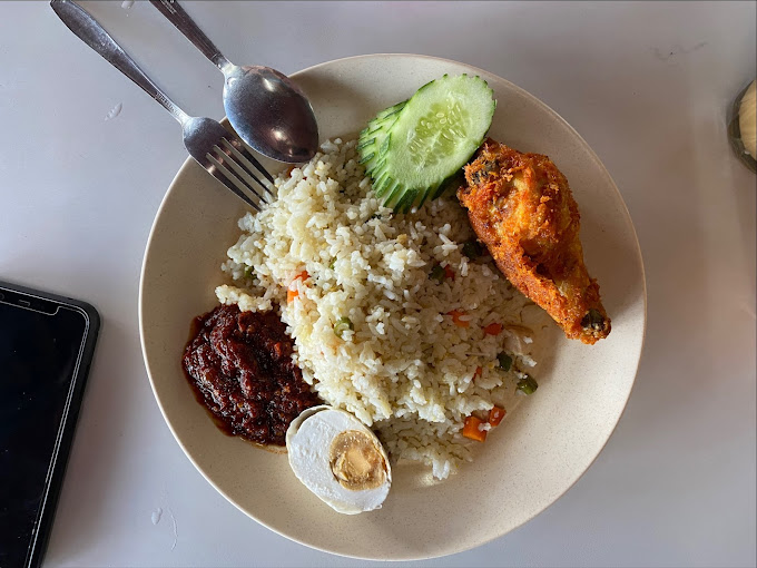 Makan Tengahari di Segambut