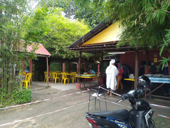 Makan Tengahari di Bukit Tengah