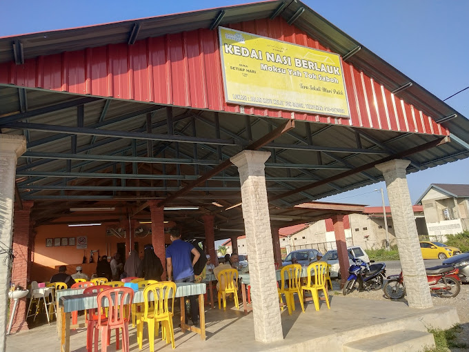 Makan Tengahari di Besut