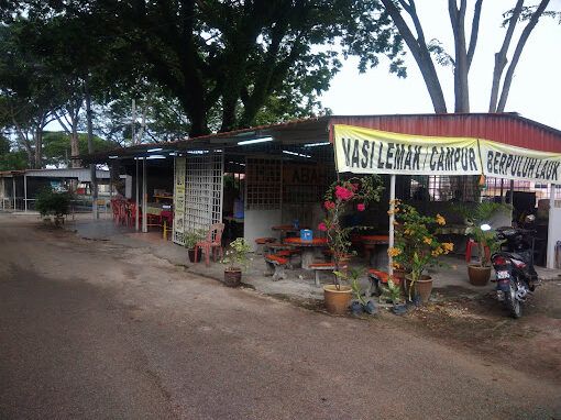 Makan Tengahari di Port Dickson