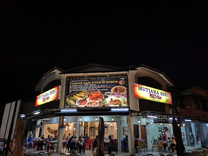 Makan Tengahari di Rompin