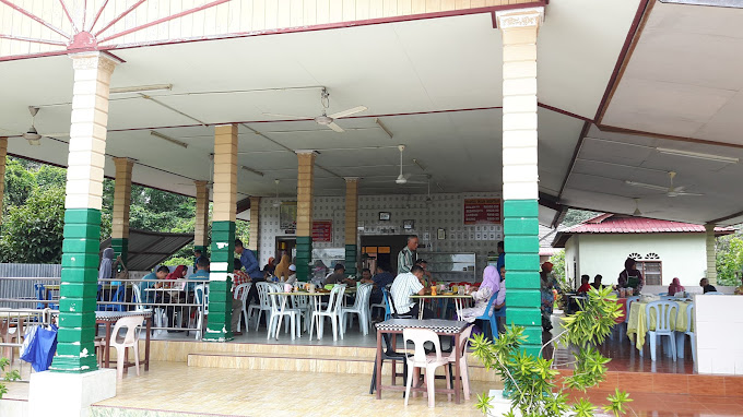 Makan Tengahari di Hulu Terengganu