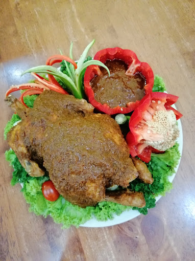 Makan Tengahari di Jempol