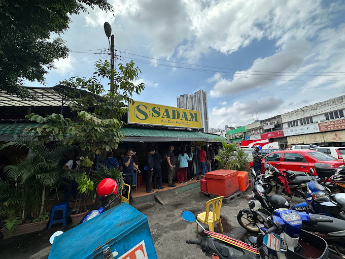 Makan Tengahari di Segambut