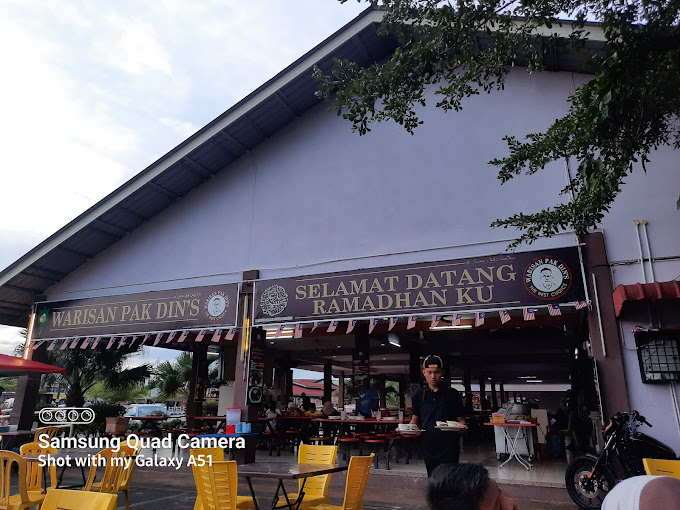 Makan Malam di Jerantut