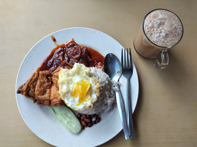 Makan Tengahari di Port Dickson