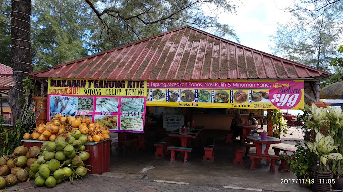 Makan Tengahari di Marang