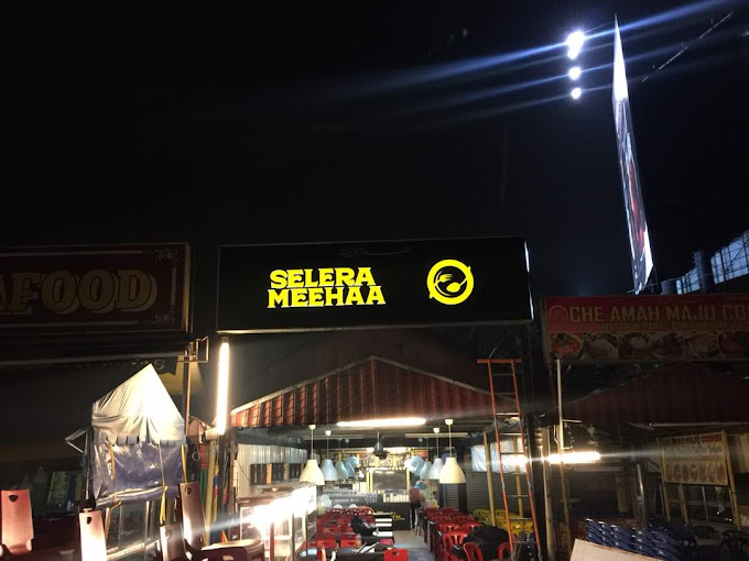 Makan Malam di Gombak