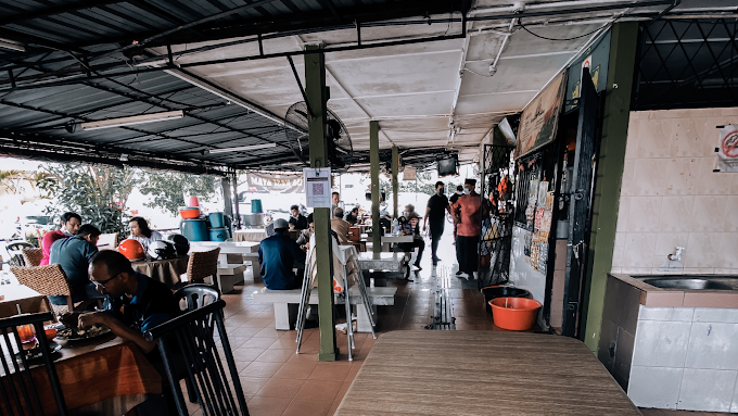 Makan Malam di Batu