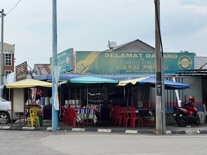 Makan Malam di Tangkak