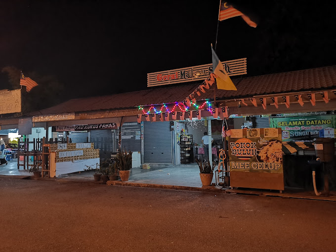 Makan Malam di Jawi