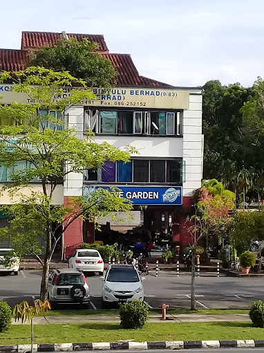 Makan Malam di Bintulu