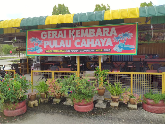 Makan Malam di Bandar Baharu