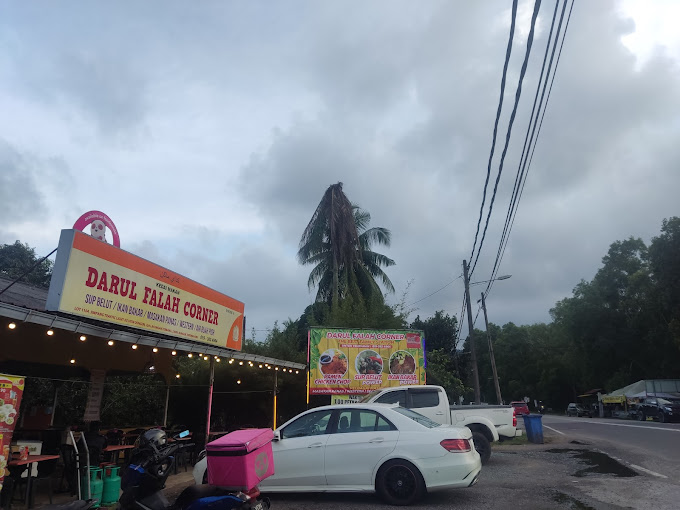 Makan Malam di Dungun