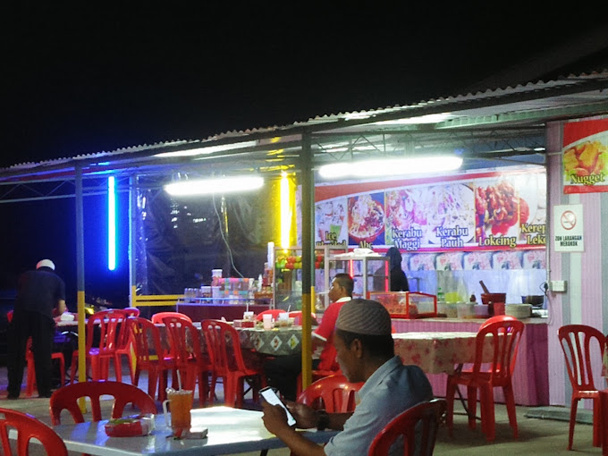 Makan Malam di Pasir Mas