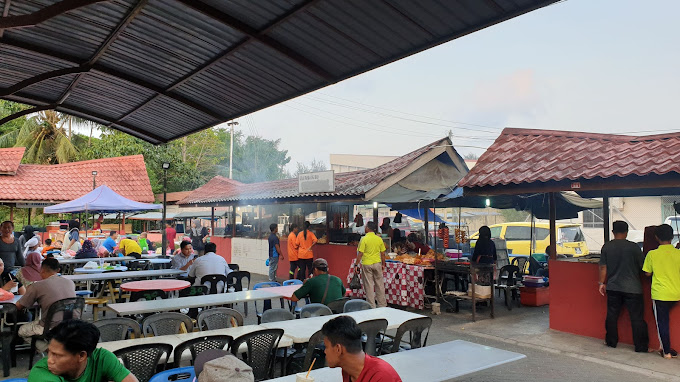 Makan Malam di Kudat