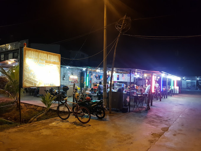 Makan Malam di Kota Tinggi