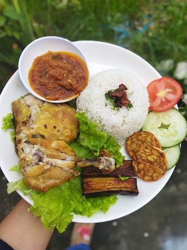 Makan Malam di Beaufort