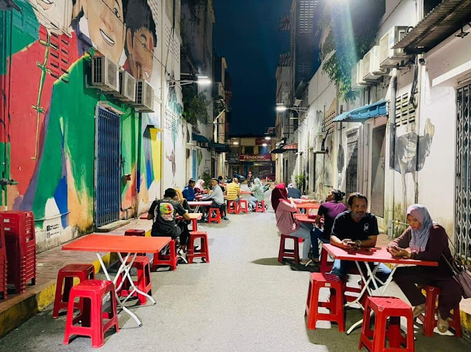 Makan Malam di Kota Tinggi