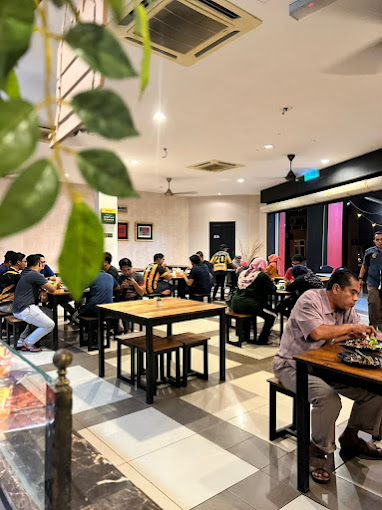 Makan Malam di Kuantan