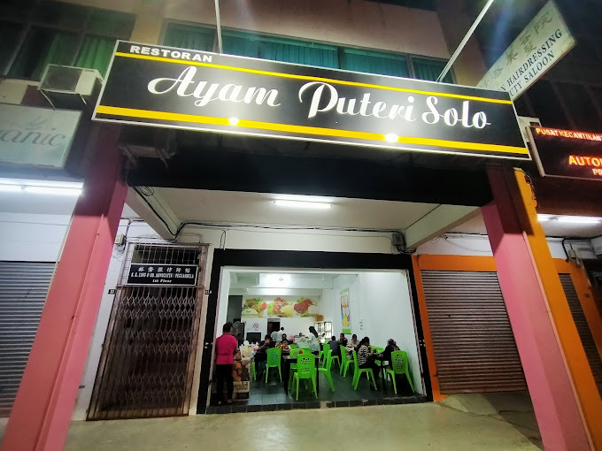 Makan Malam di Sarikei