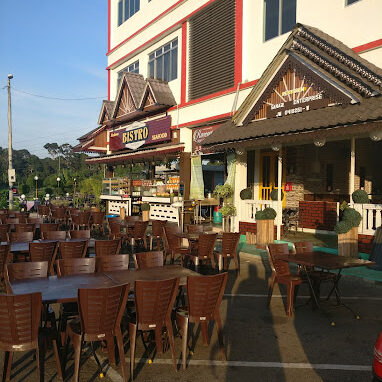 Makan Malam di Segamat