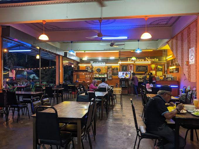 Makan Malam di Tapah