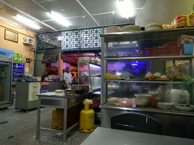 Makan Malam di Sabak Bernam