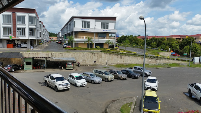 Makan Malam di Lahad Datu