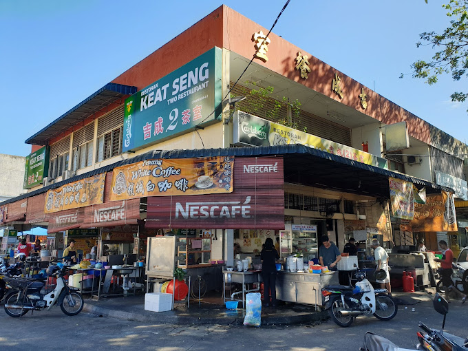 Makan Malam di Air Itam