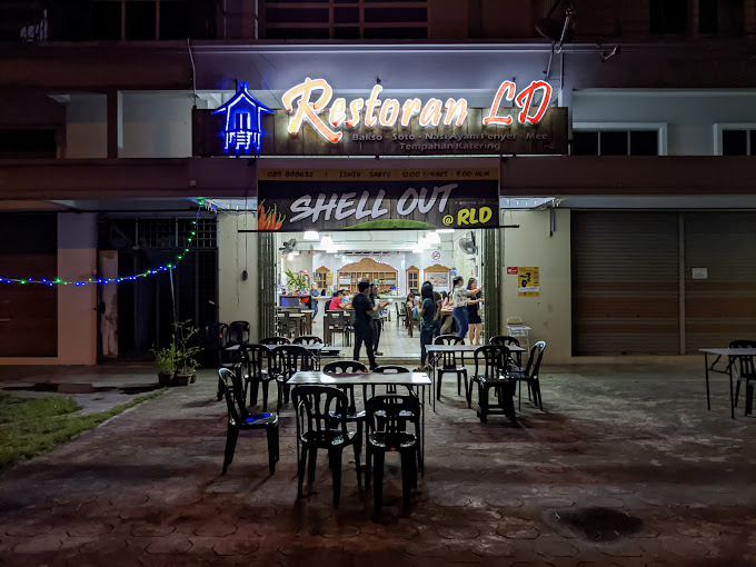 Makan Malam di Lahad Datu