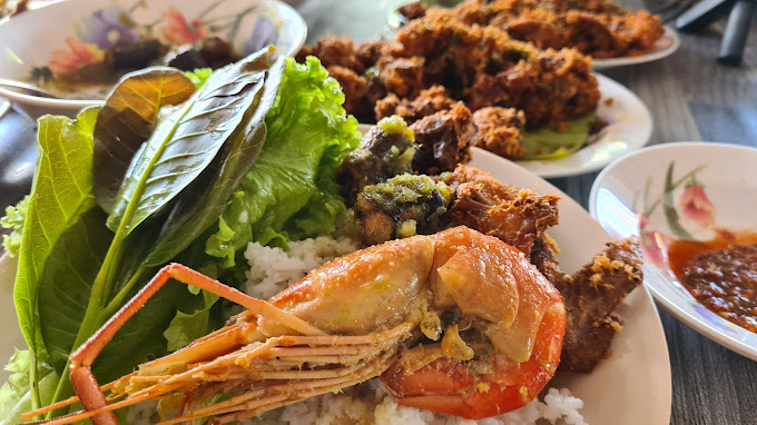 Makan Malam di Sabak Bernam