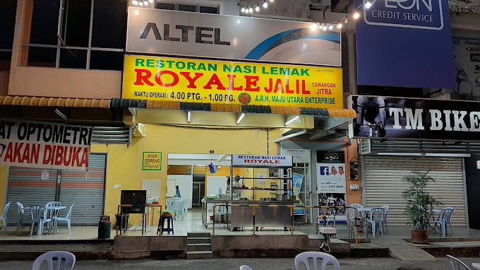 Makan Malam di Kubang Pasu