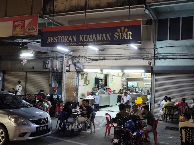 Makan Malam di Kemaman