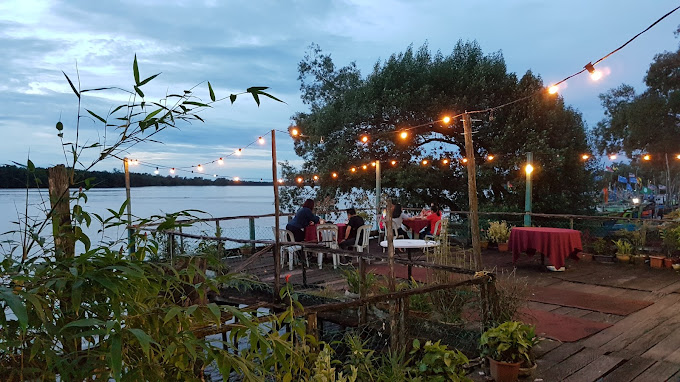 Makan Malam di Sarikei