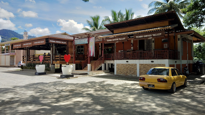 Makan Malam di Tenom