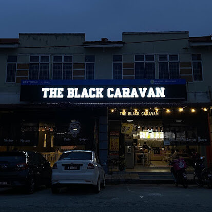 Makan Malam di Seri Iskandar