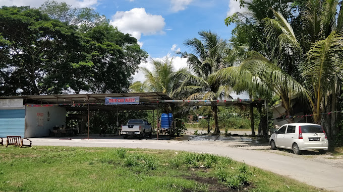 Makan Malam di Tuaran