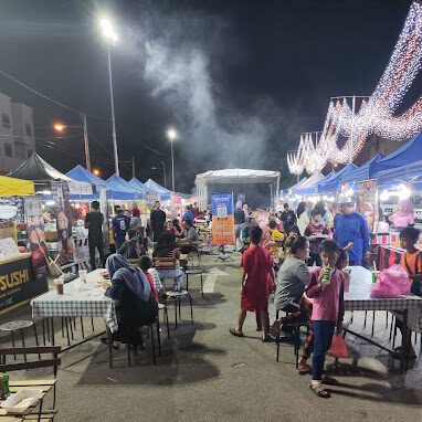 Makan Malam di Tangkak