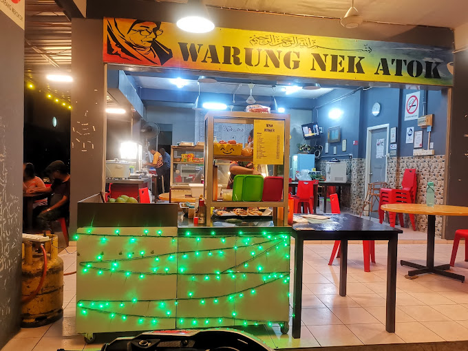 Makan Malam di Kapit