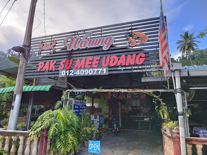 Makan Malam di Juru